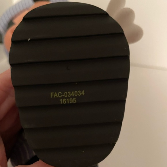 Train Conductor Mickey Mouse - Picture 6 of 6